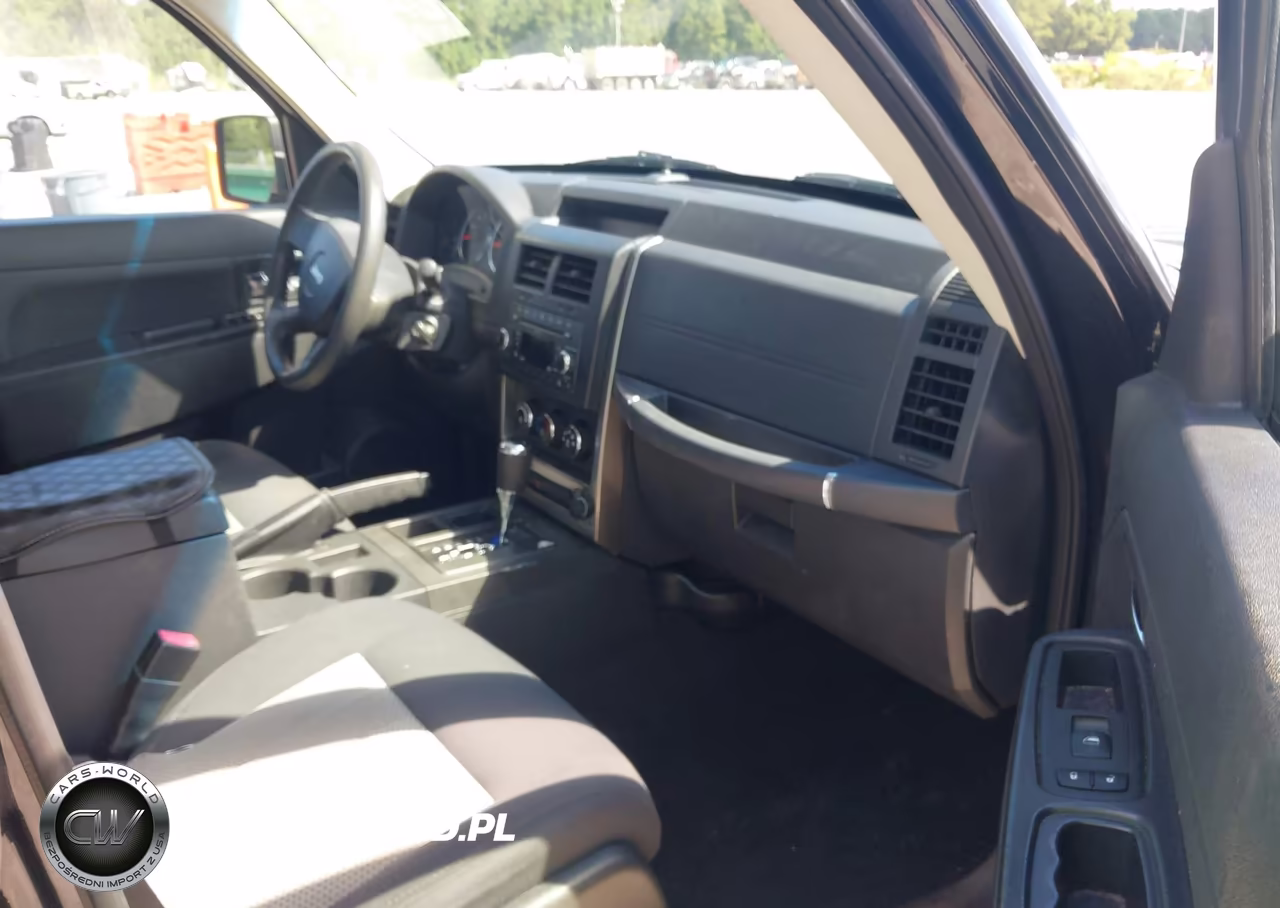 2010 Jeep Liberty Sport VIN:1J4PP2GK9AW133930 - 5