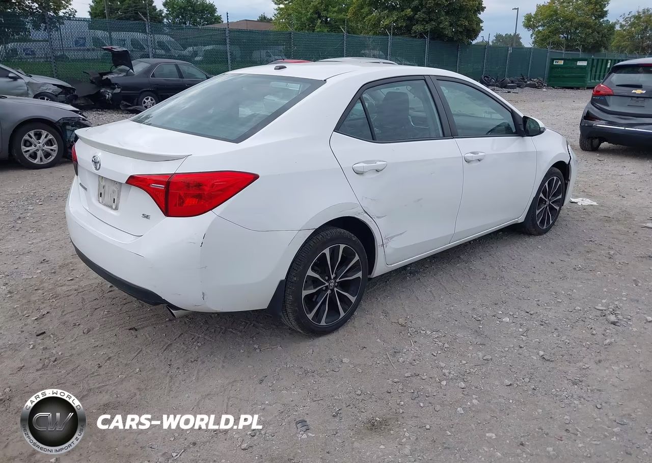 2017 Toyota Corolla Se VIN:2T1BURHE9HC797612 - 4