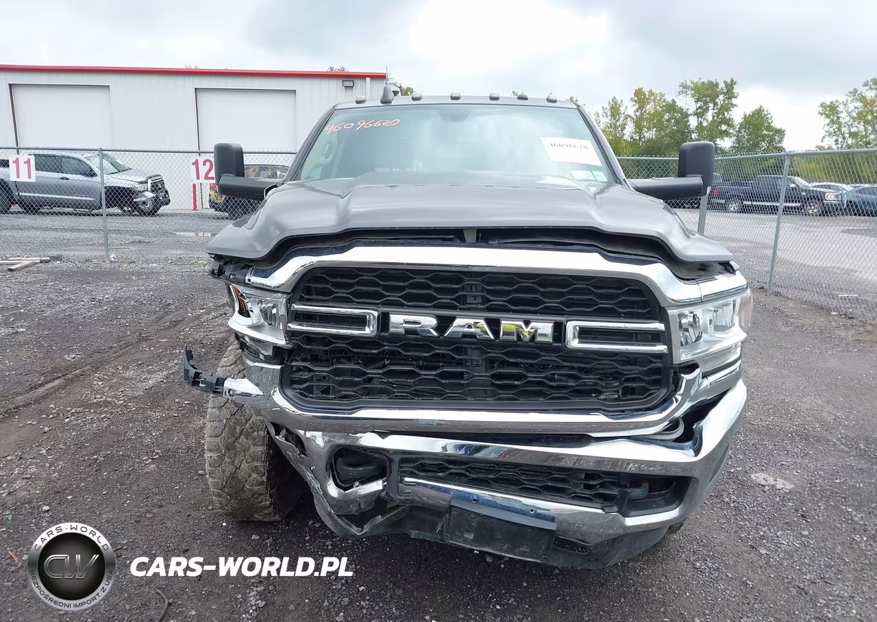 2019 Ram 2500 Tradesman 4X4 8' Box VIN:3C6UR5HL1KG683366 - 12