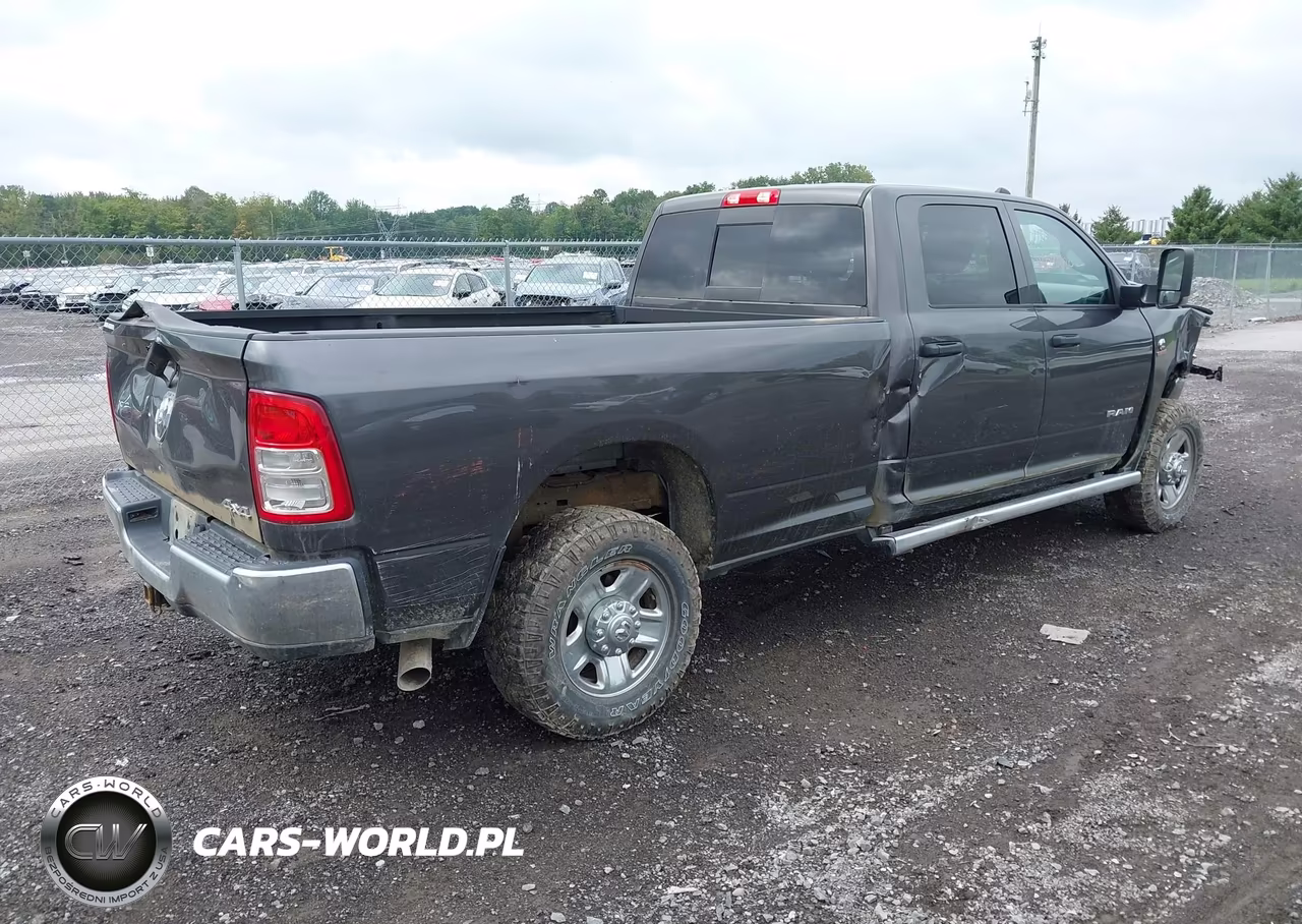 2019 Ram 2500 Tradesman 4X4 8' Box VIN:3C6UR5HL1KG683366 - 4