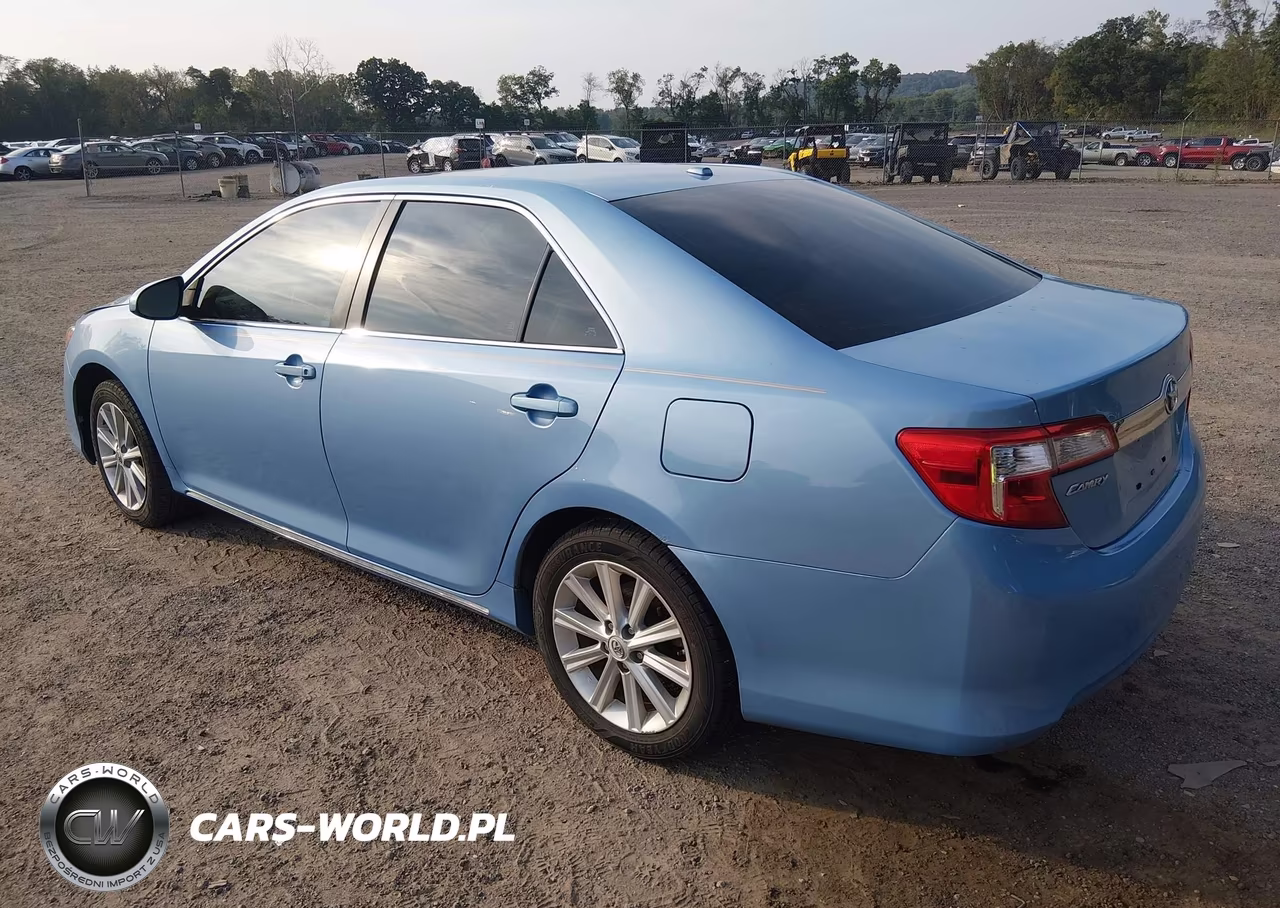 2012 Toyota Camry Xle VIN:4T4BF1FK7CR240912 - 3