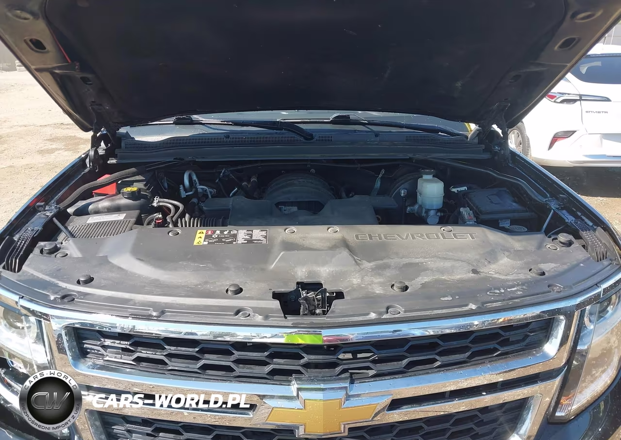 2018 Chevrolet Tahoe Lt VIN:1GNSKBKC2JR384793 - 10