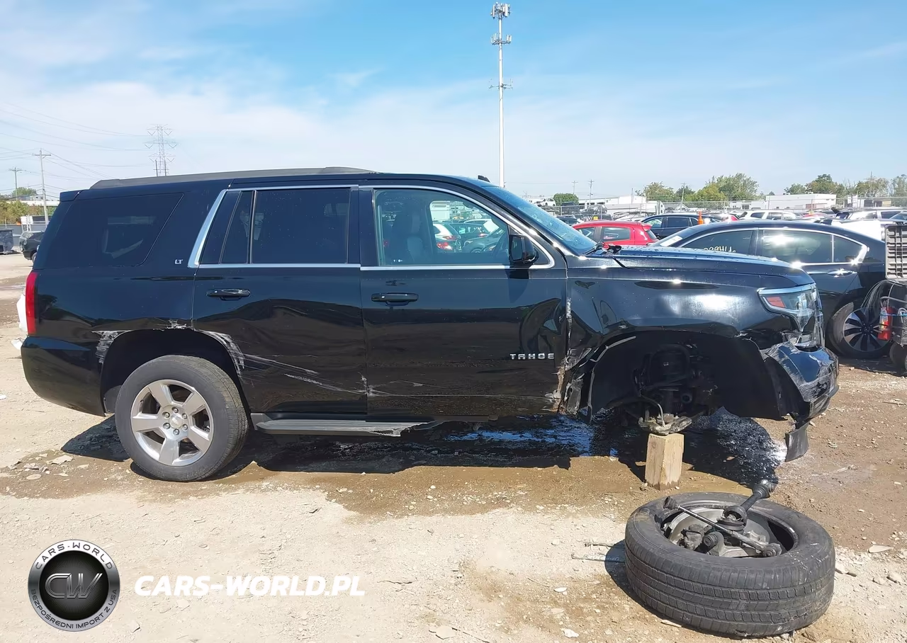 2018 Chevrolet Tahoe Lt VIN:1GNSKBKC2JR384793 - 14