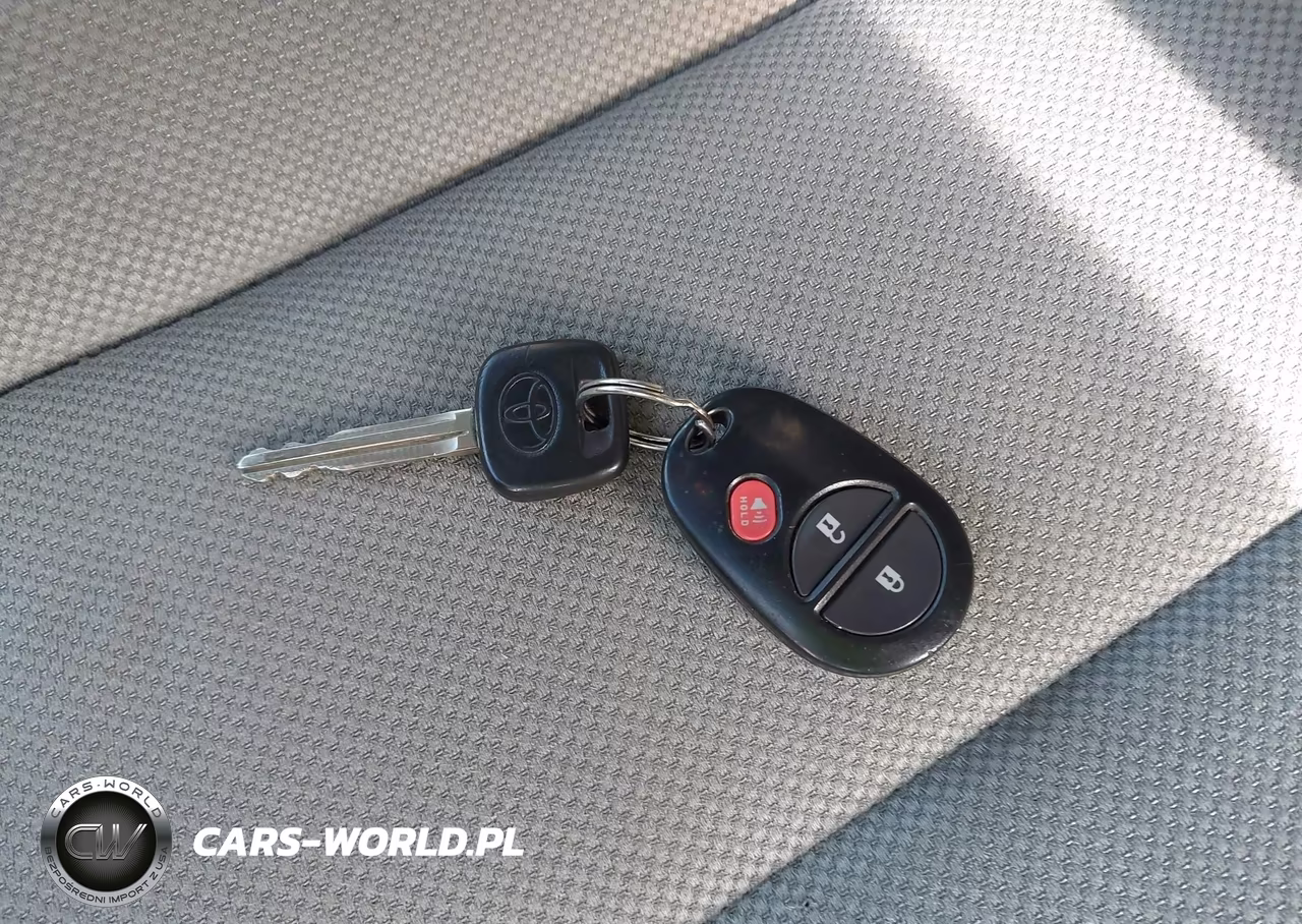 2014 Toyota Sienna L V6 7 Passenger VIN:5TDZK3DC8ES492014 - 11