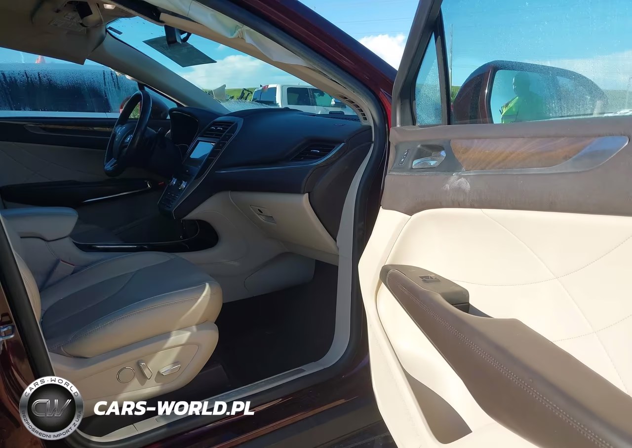 2017 Lincoln Mkc Reserve VIN:5LMCJ3C91HUL57884 - 5