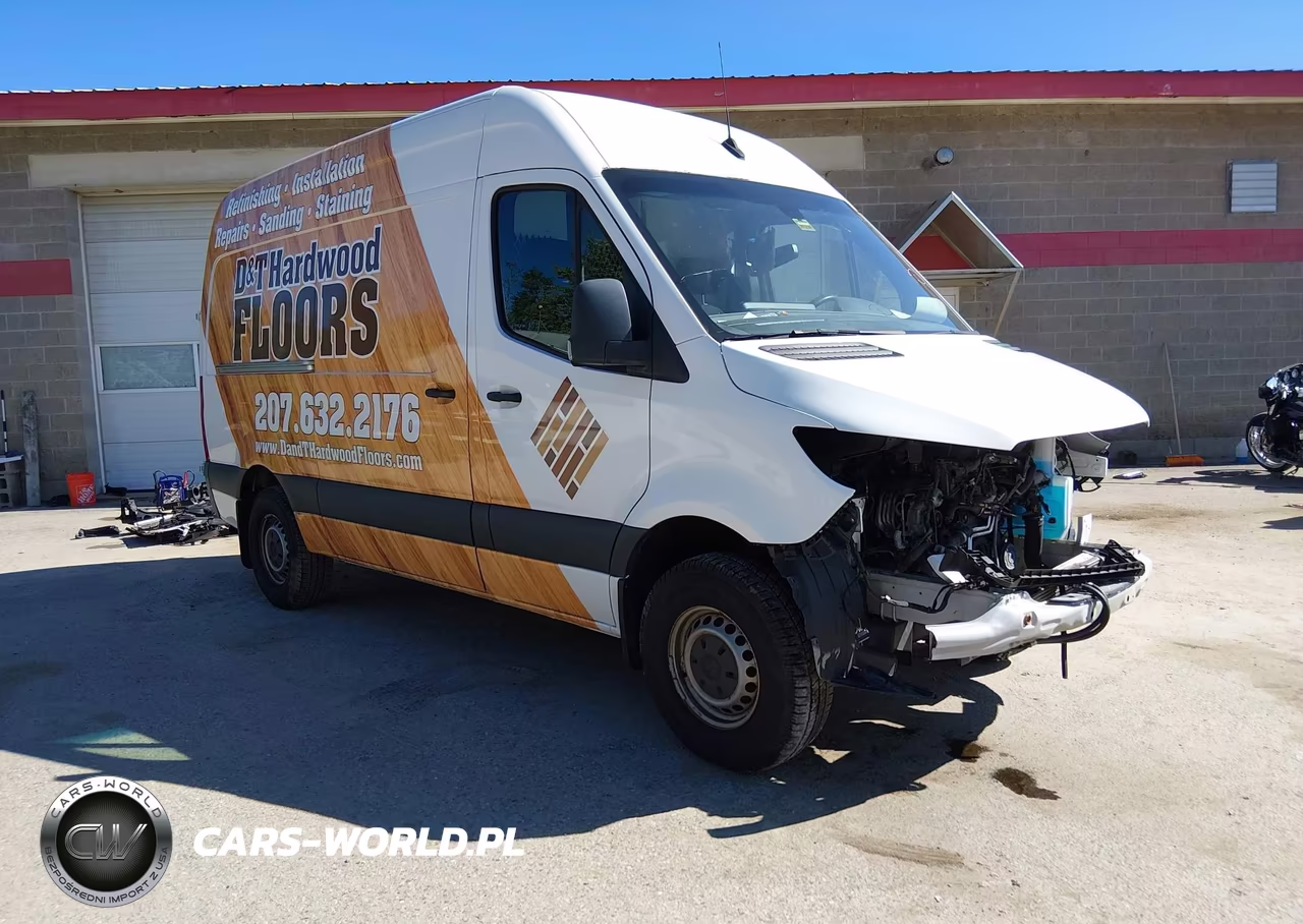 2020 Mercedes-Benz Sprinter 1500 Standard Roof I4 – zdjęcie 1 z 17