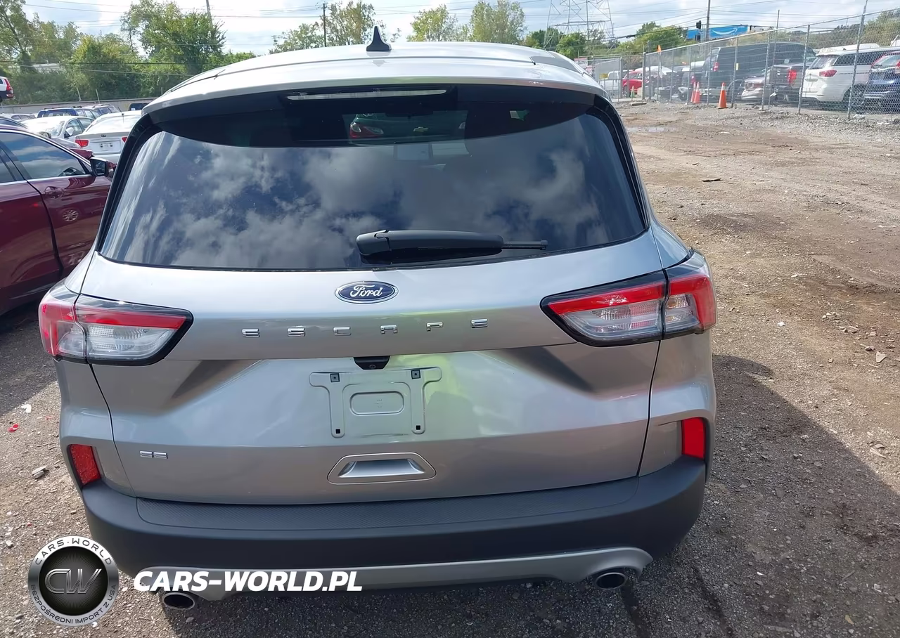 2022 Ford Escape Se VIN:1FMCU0G60NUC00514 - 17