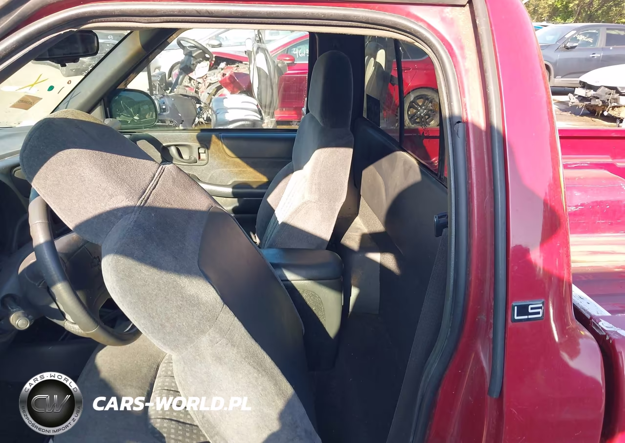 1998 Chevrolet S-10 Ls Fleetside VIN:1GCCS14XXWK158699 - 8