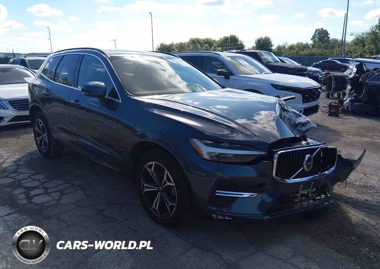 2022 Volvo Xc60 B5 Momentum – zdjęcie 1 z 16
