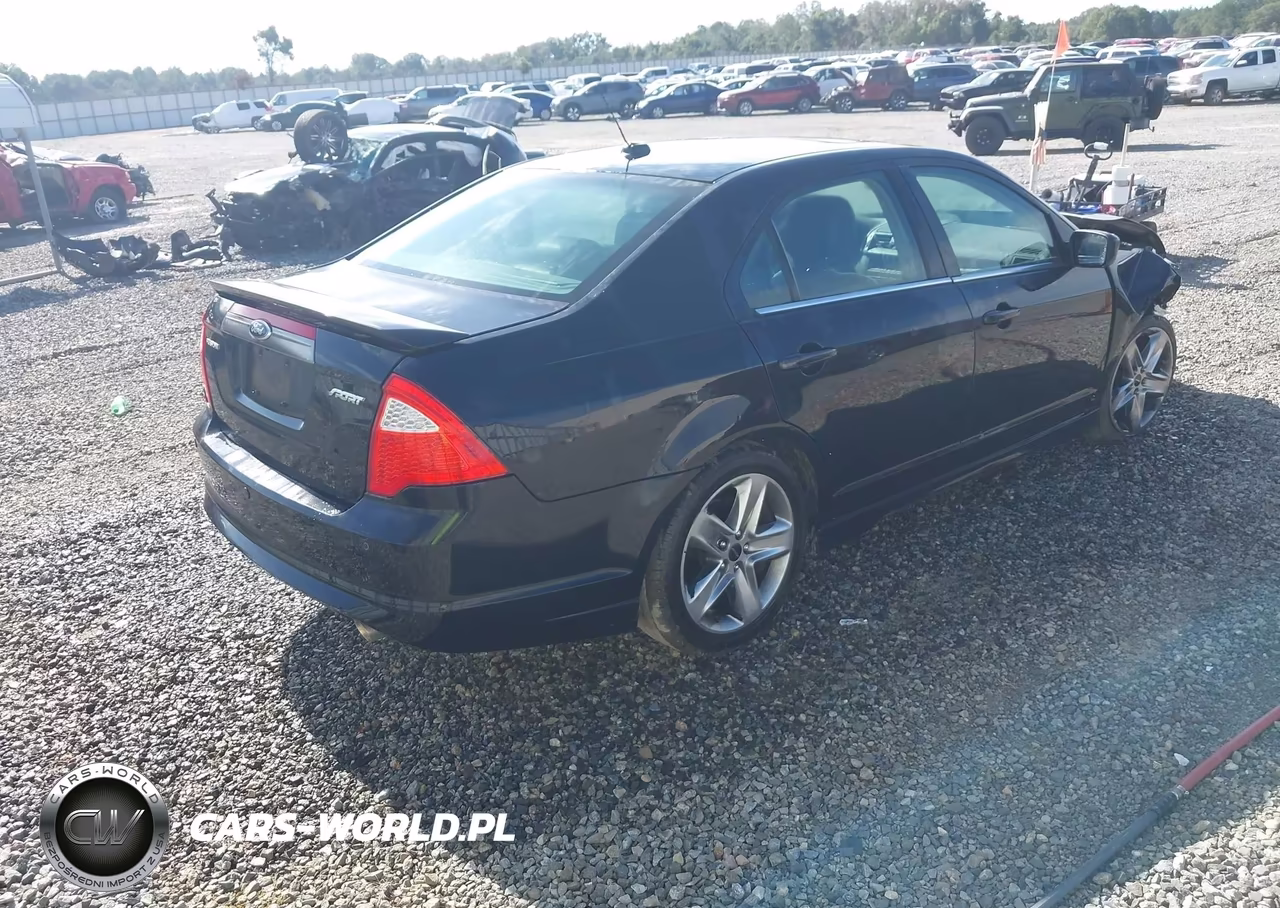 2012 Ford Fusion Sport VIN:3FAHP0KC3CR325144 - 4