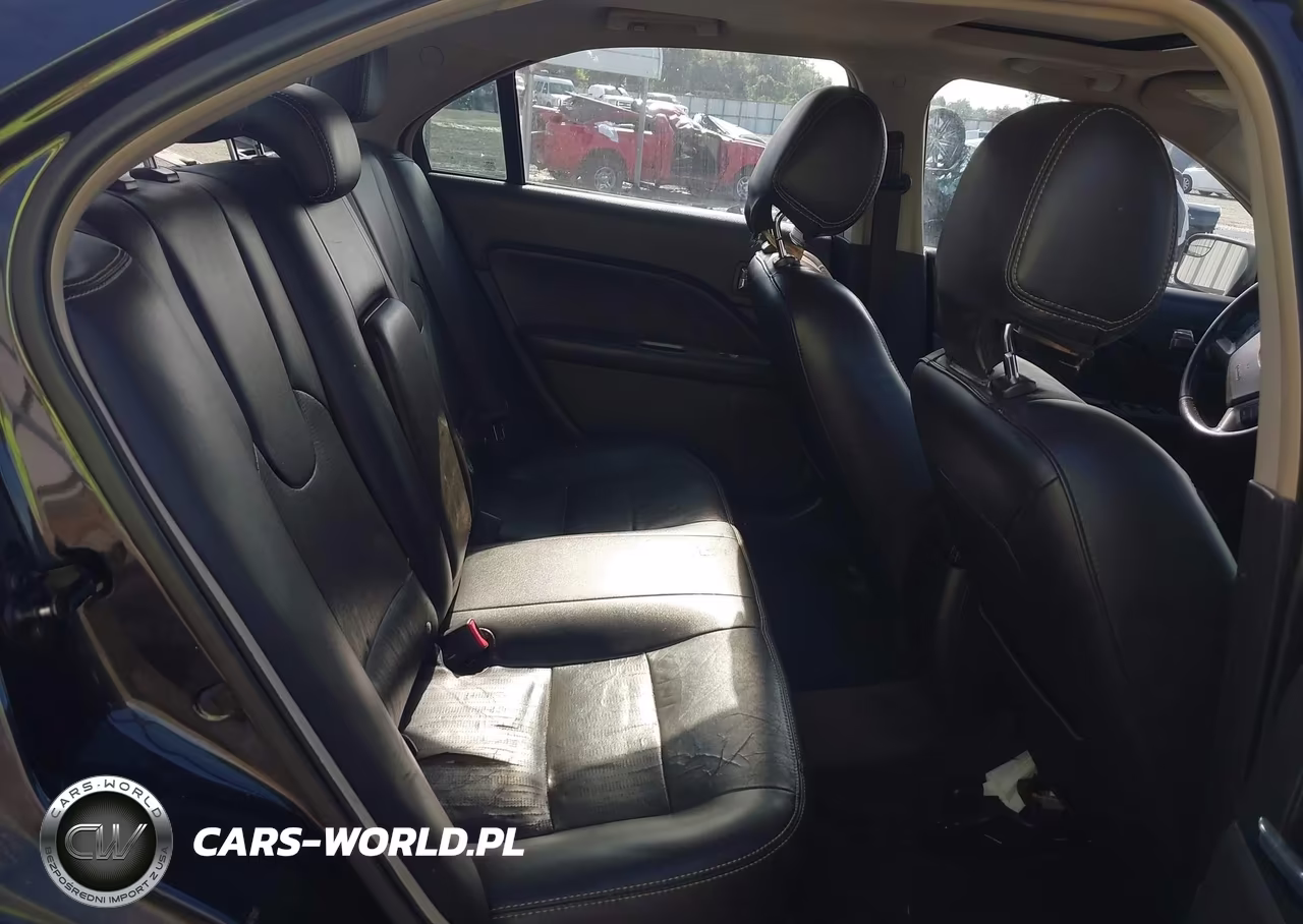 2012 Ford Fusion Sport VIN:3FAHP0KC3CR325144 - 8