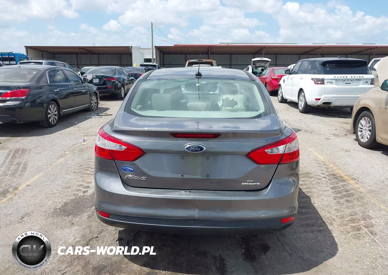 2014 Ford Focus Se VIN:1FADP3F21EL412690 - 16