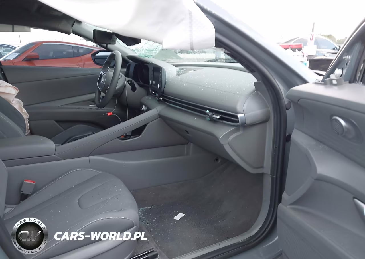 2022 Hyundai Elantra Sel VIN:KMHLM4AG3NU284448 - 5