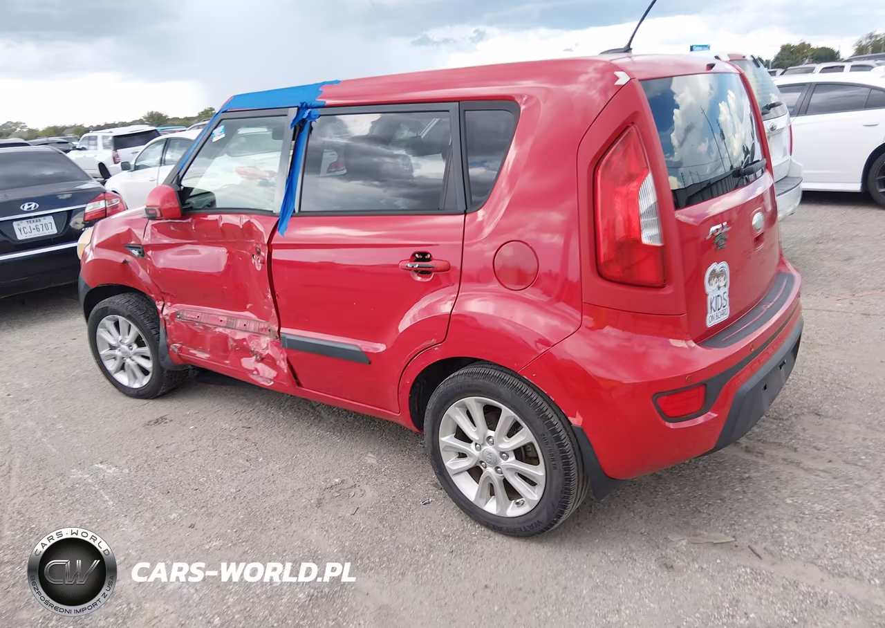 2013 Kia Soul VIN:KNDJT2A57D7613876 - 3