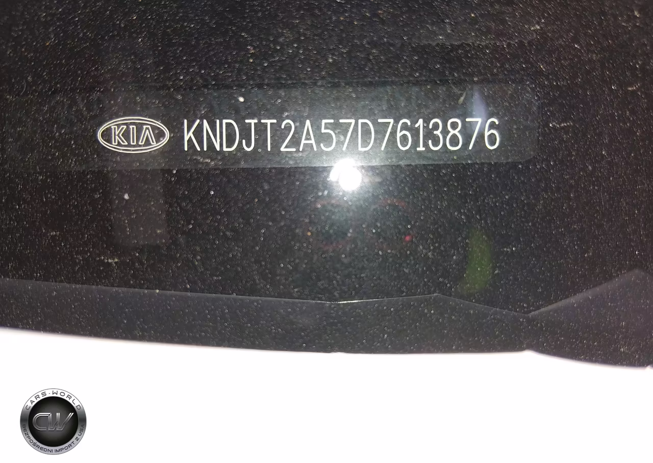 2013 Kia Soul VIN:KNDJT2A57D7613876 - 9