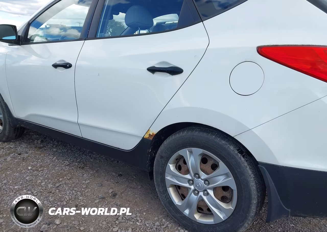 2010 Hyundai Tucson Gls VIN:KM8JT3AC5AU073523 - 6