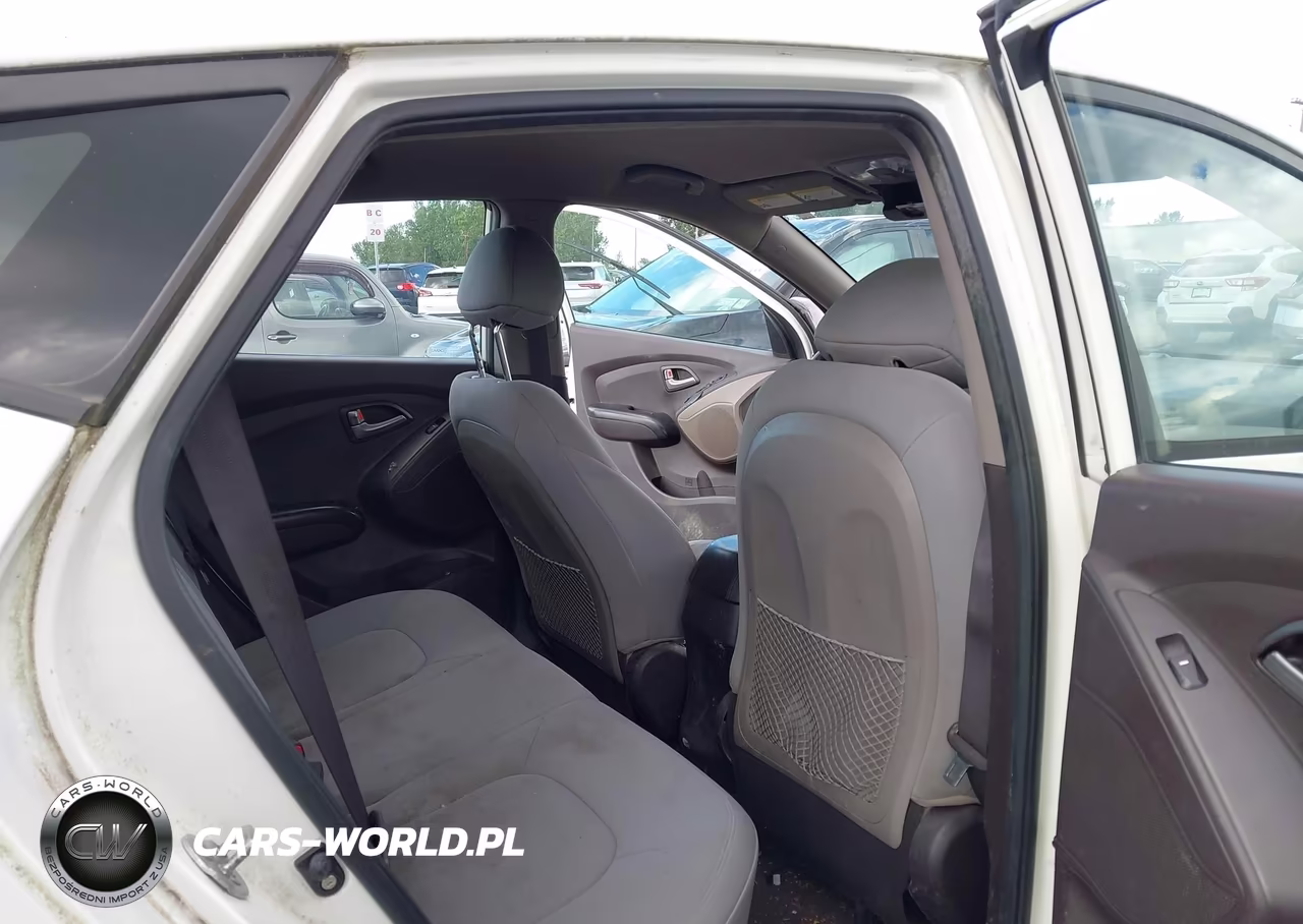 2010 Hyundai Tucson Gls VIN:KM8JT3AC5AU073523 - 8