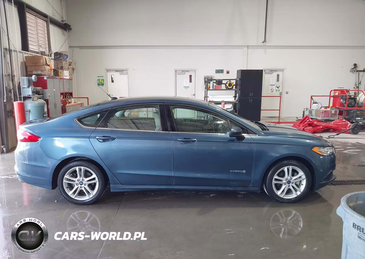 2018 Ford Fusion Hybrid S VIN:3FA6P0UU3JR254439 - 13