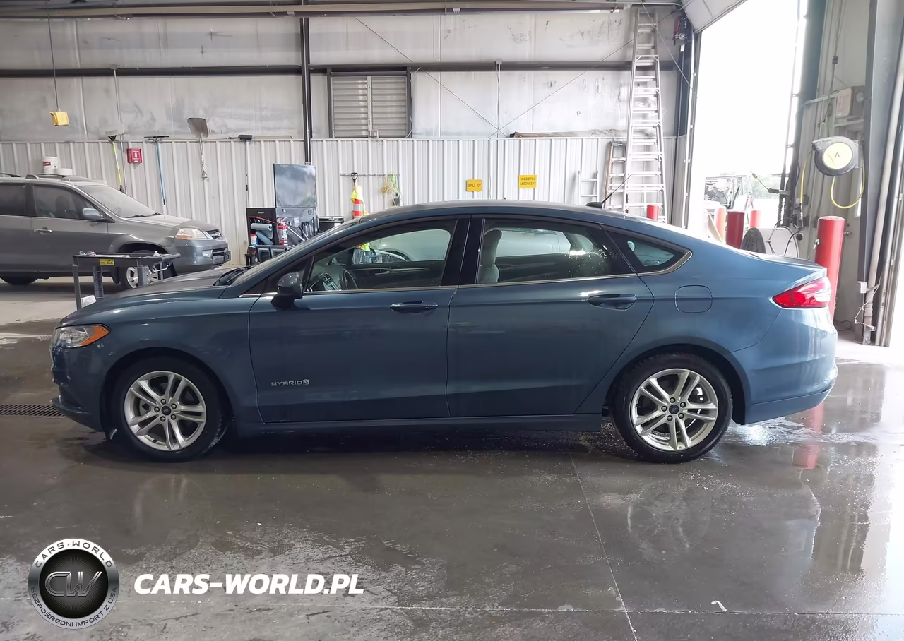 2018 Ford Fusion Hybrid S VIN:3FA6P0UU3JR254439 - 14