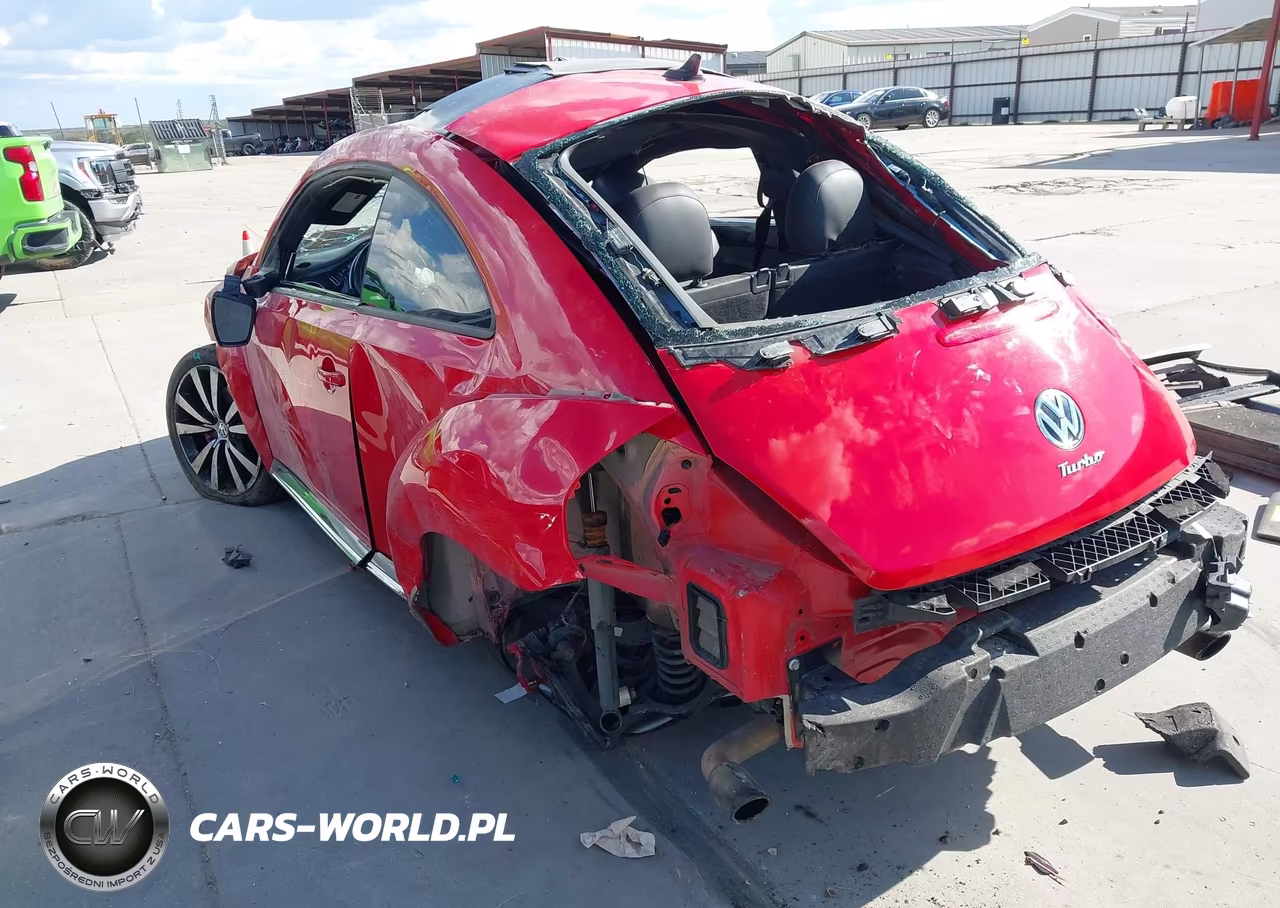 2013 Volkswagen Beetle 2.0T Turbo VIN:3VWV67ATXDM645695 - 3