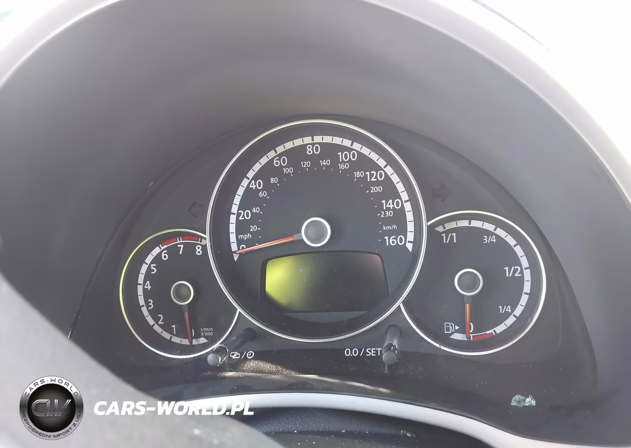 2013 Volkswagen Beetle 2.0T Turbo VIN:3VWV67ATXDM645695 - 7