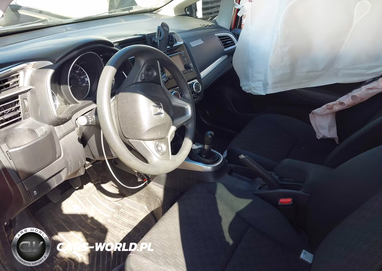 2015 Honda Fit Lx VIN:3HGGK5G59FM780059 - 5