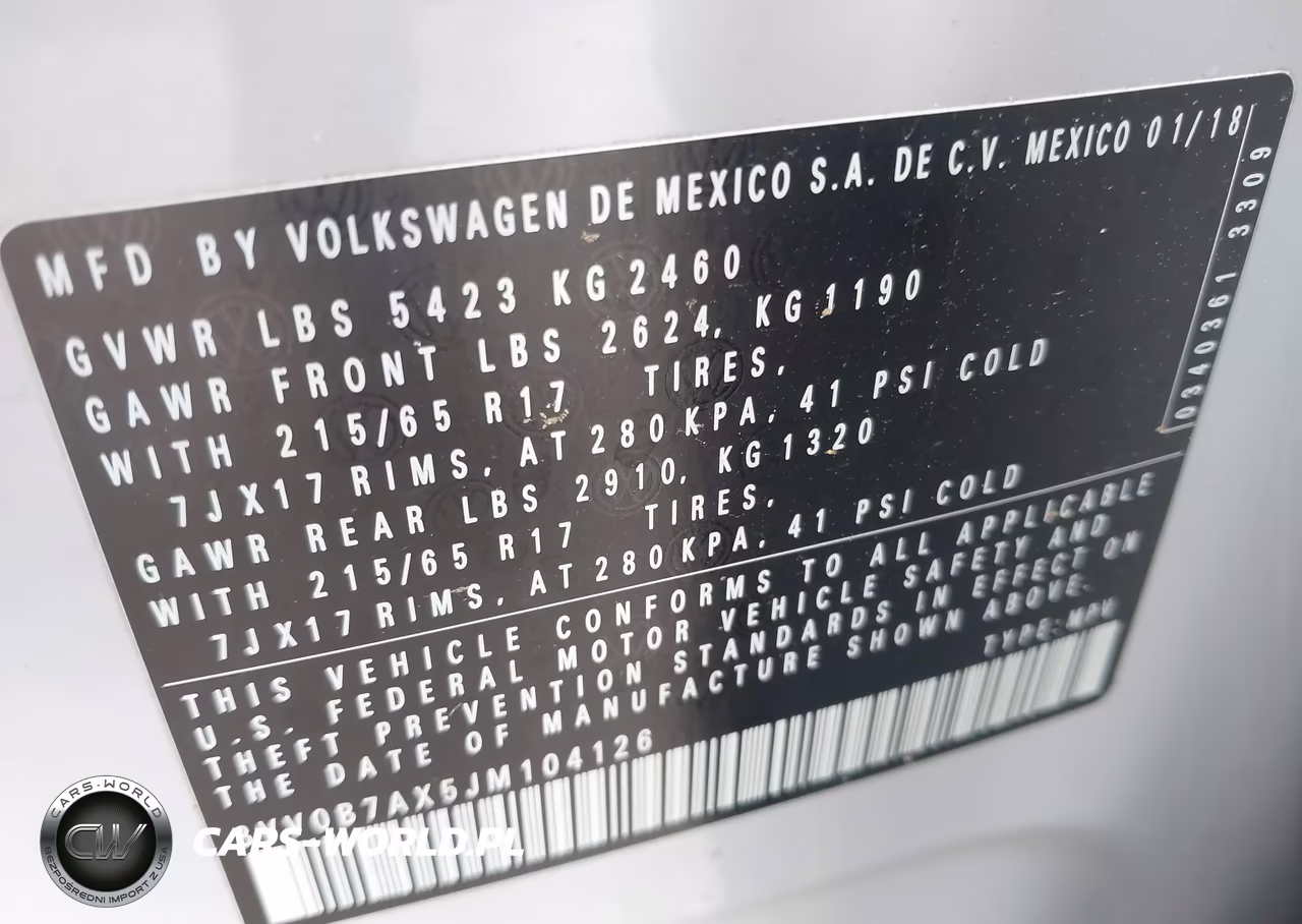 2018 Volkswagen Tiguan 2.0T S VIN:3VV0B7AX5JM104126 - 9