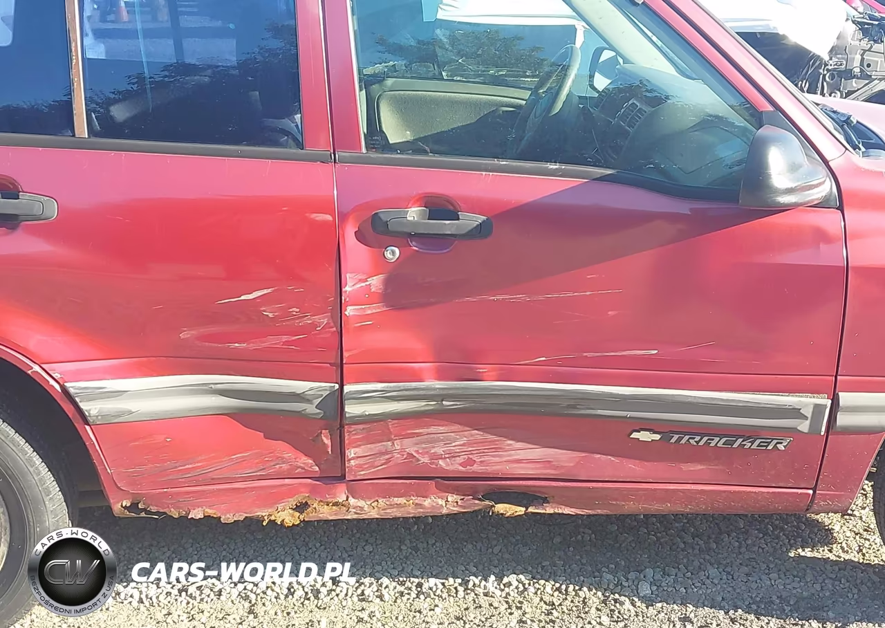 2001 Chevrolet Tracker Hard Top Base VIN:2CNBE13C416911801 - 17