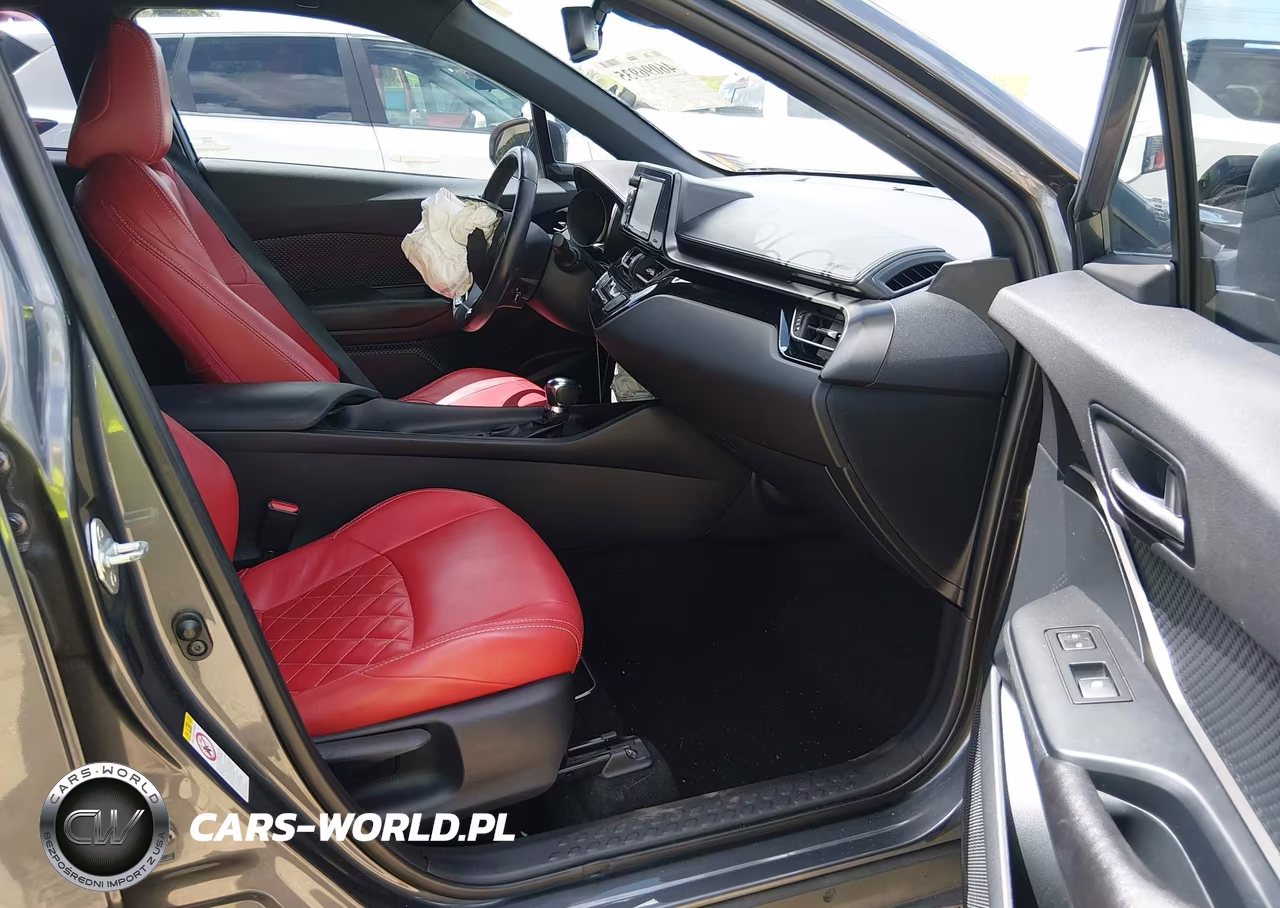 2018 Toyota C-Hr Xle Premium VIN:NMTKHMBX8JR051312 - 5