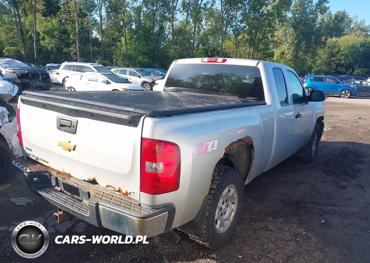 2011 Chevrolet Silverado 1500 Lt VIN:1GCRKSE30BZ177999 - 4