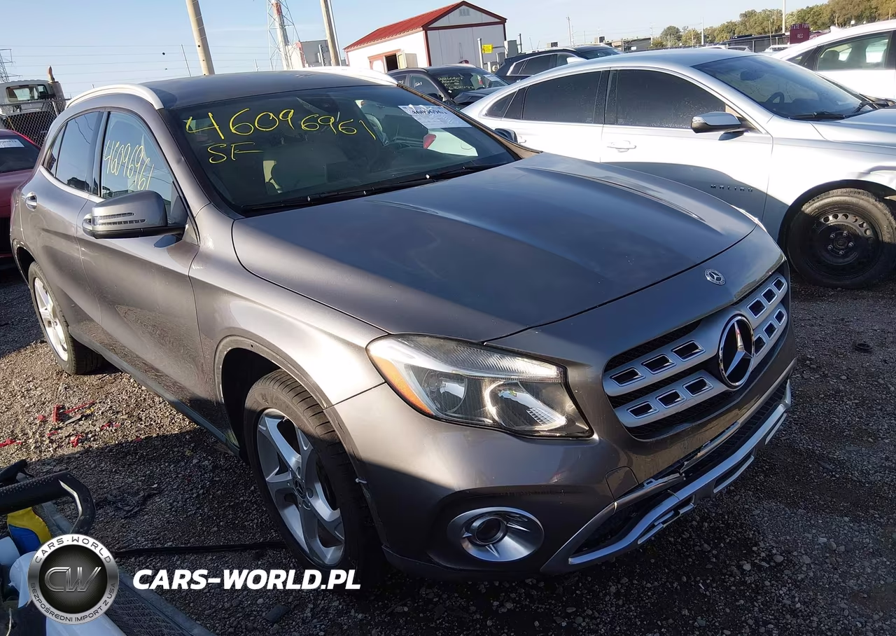 2017 Mercedes-Benz Gla 250 4Matic VIN:WDCTG4GB9HJ342702 - 1
