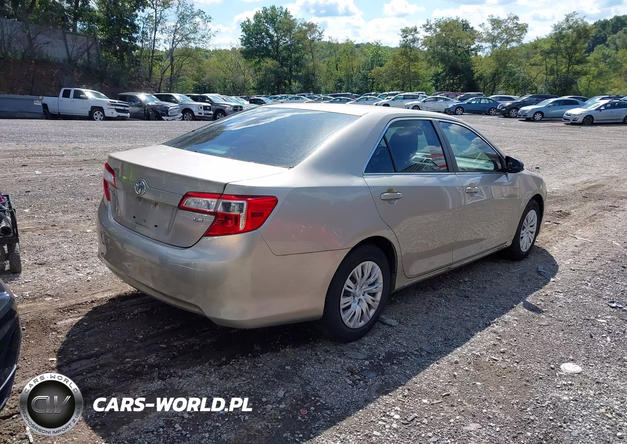 2013 Toyota Camry Le VIN:4T4BF1FK7DR320423 - 4