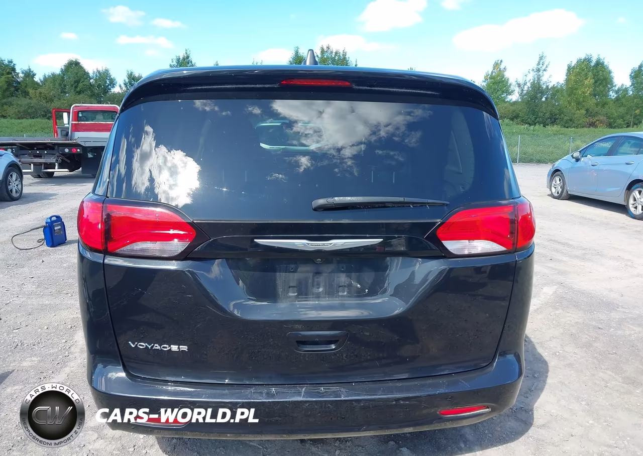 2022 Chrysler Voyager Lx VIN:2C4RC1CG3NR211669 - 17