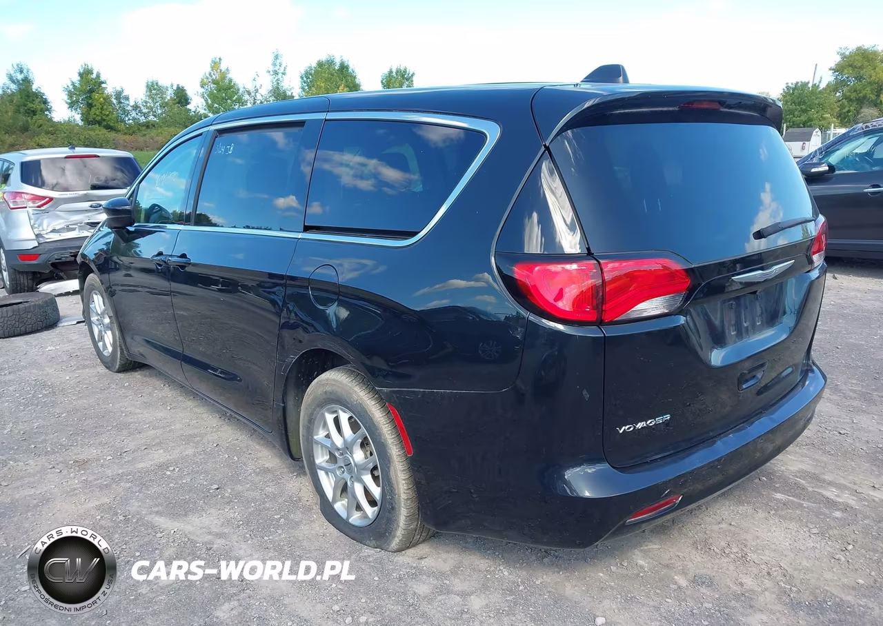 2022 Chrysler Voyager Lx VIN:2C4RC1CG3NR211669 - 3