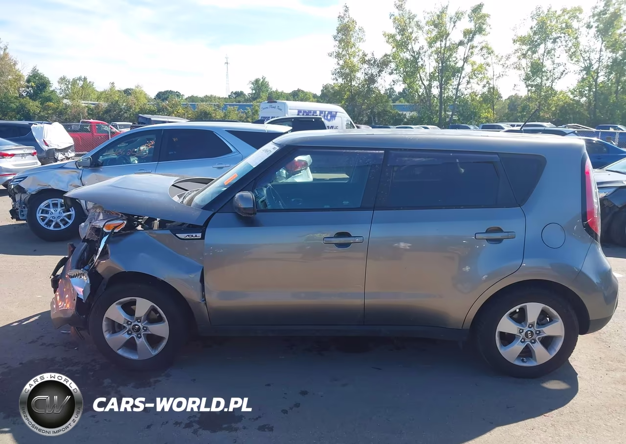 2018 Kia Soul VIN:KNDJN2A29J7574137 - 15