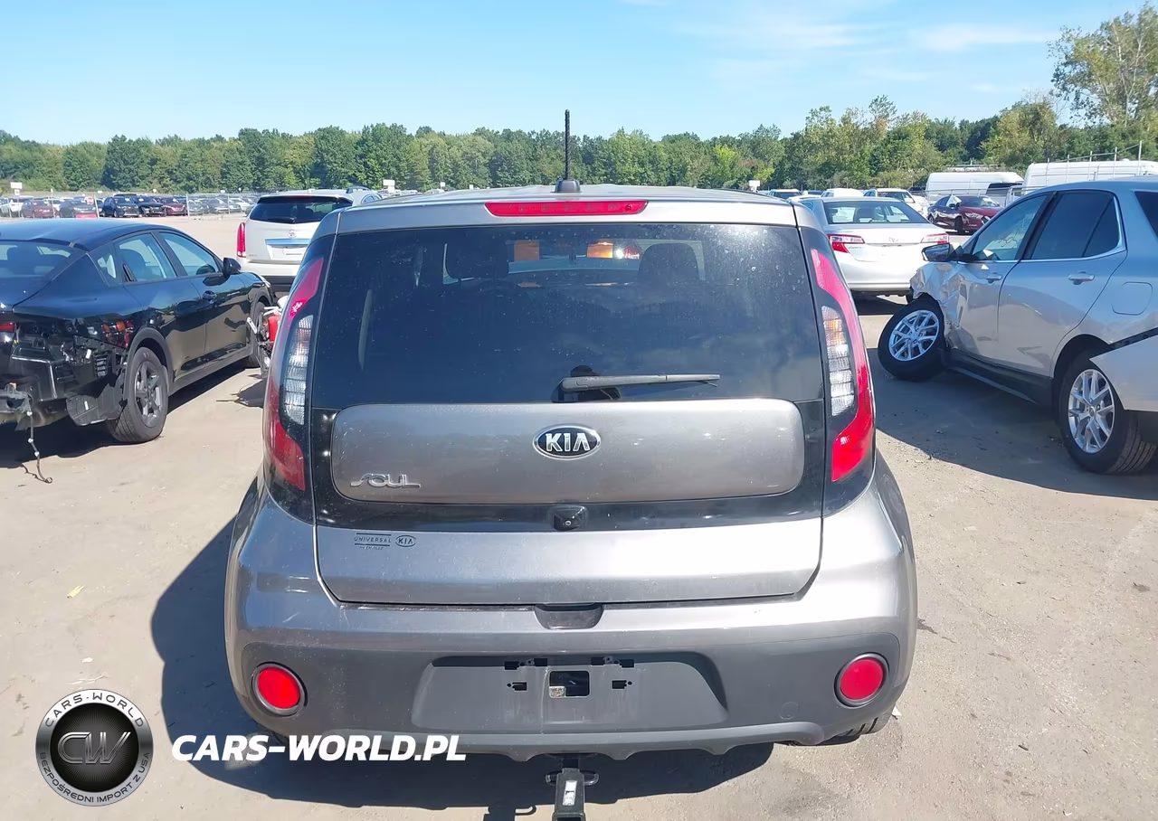 2018 Kia Soul VIN:KNDJN2A29J7574137 - 17