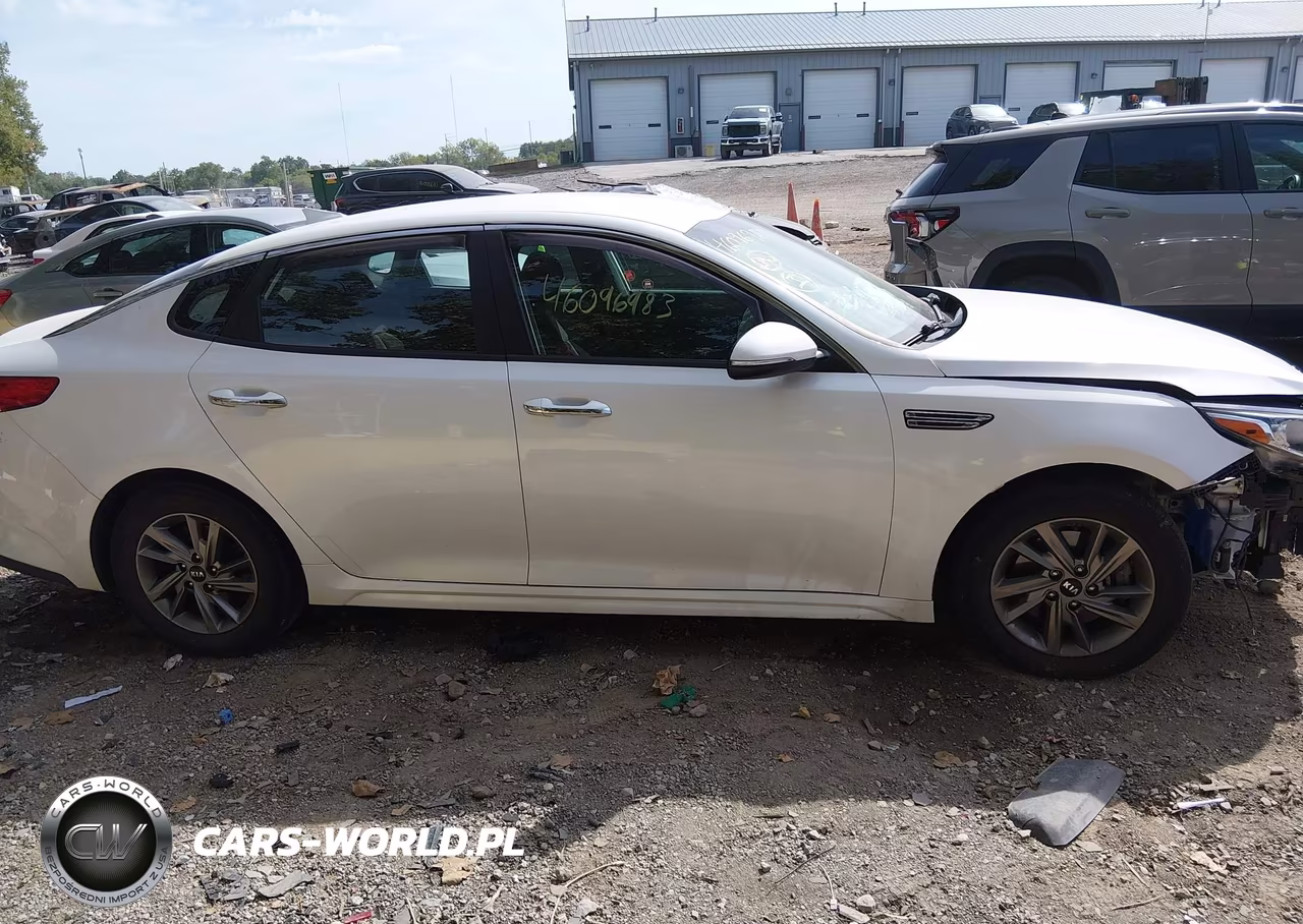 2020 Kia Optima Lx VIN:5XXGT4L34LG386119 - 13