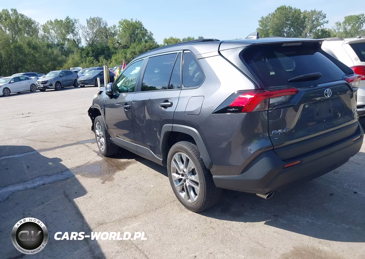 2023 Toyota Rav4 Xle Premium VIN:2T3A1RFV1PC372799 - 3
