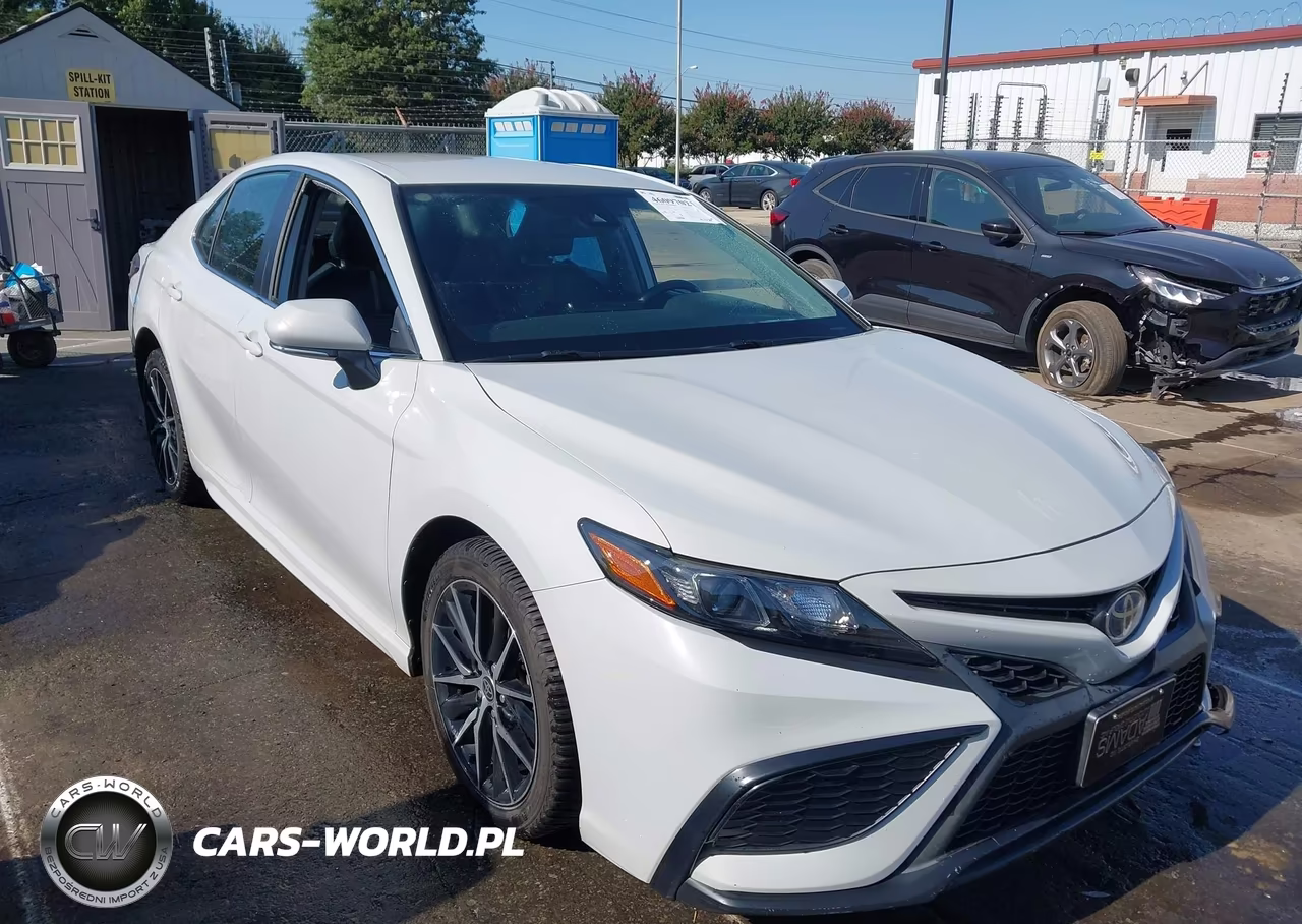 2022 Toyota Camry Se Hybrid