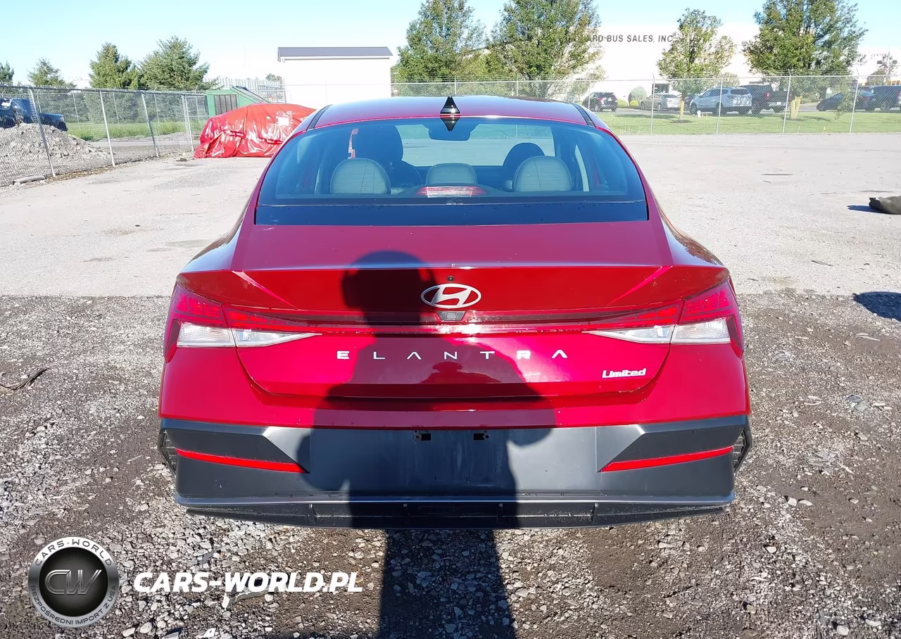 2025 Hyundai Elantra Limited VIN:KMHLP4DG0SU872192 - 16