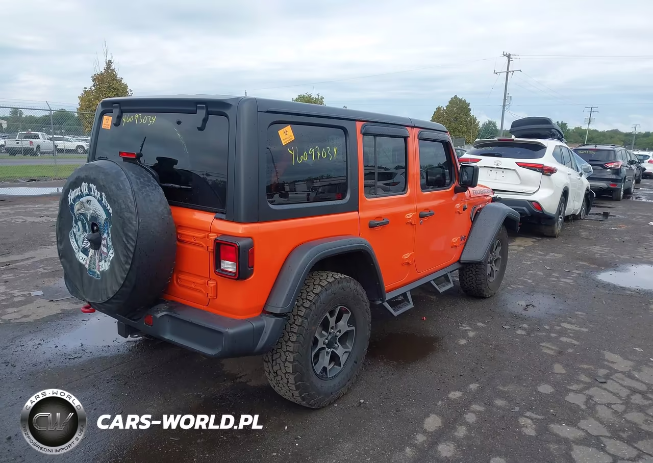 2018 Jeep Wrangler Unlimited Rubicon 4X4 VIN:1C4HJXFG9JW307601 - 4