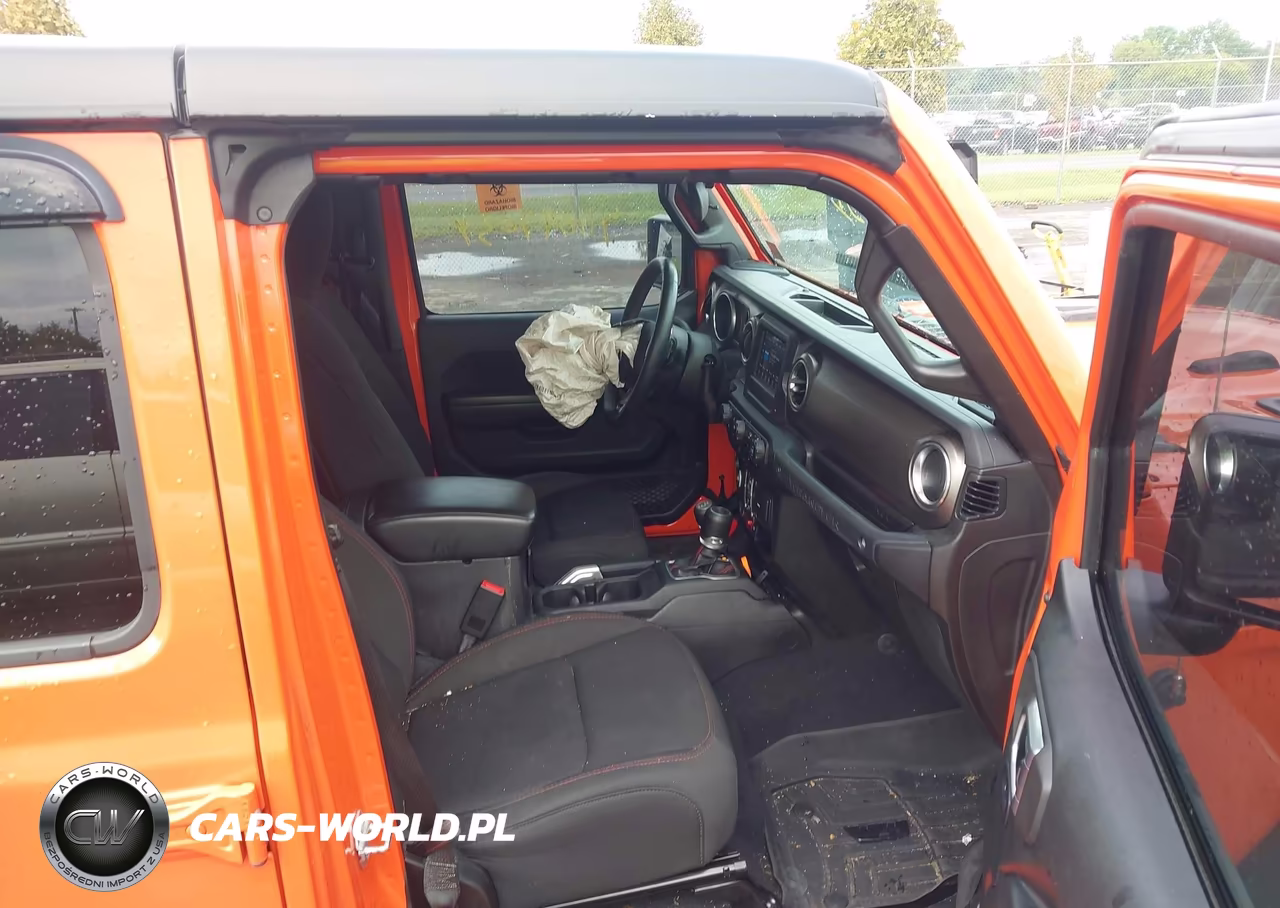 2018 Jeep Wrangler Unlimited Rubicon 4X4 VIN:1C4HJXFG9JW307601 - 5