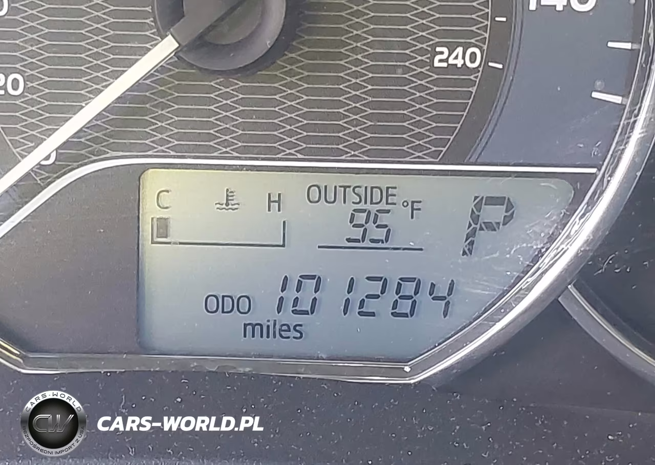 2016 Toyota Corolla Le VIN:2T1BURHE9GC496272 - 15