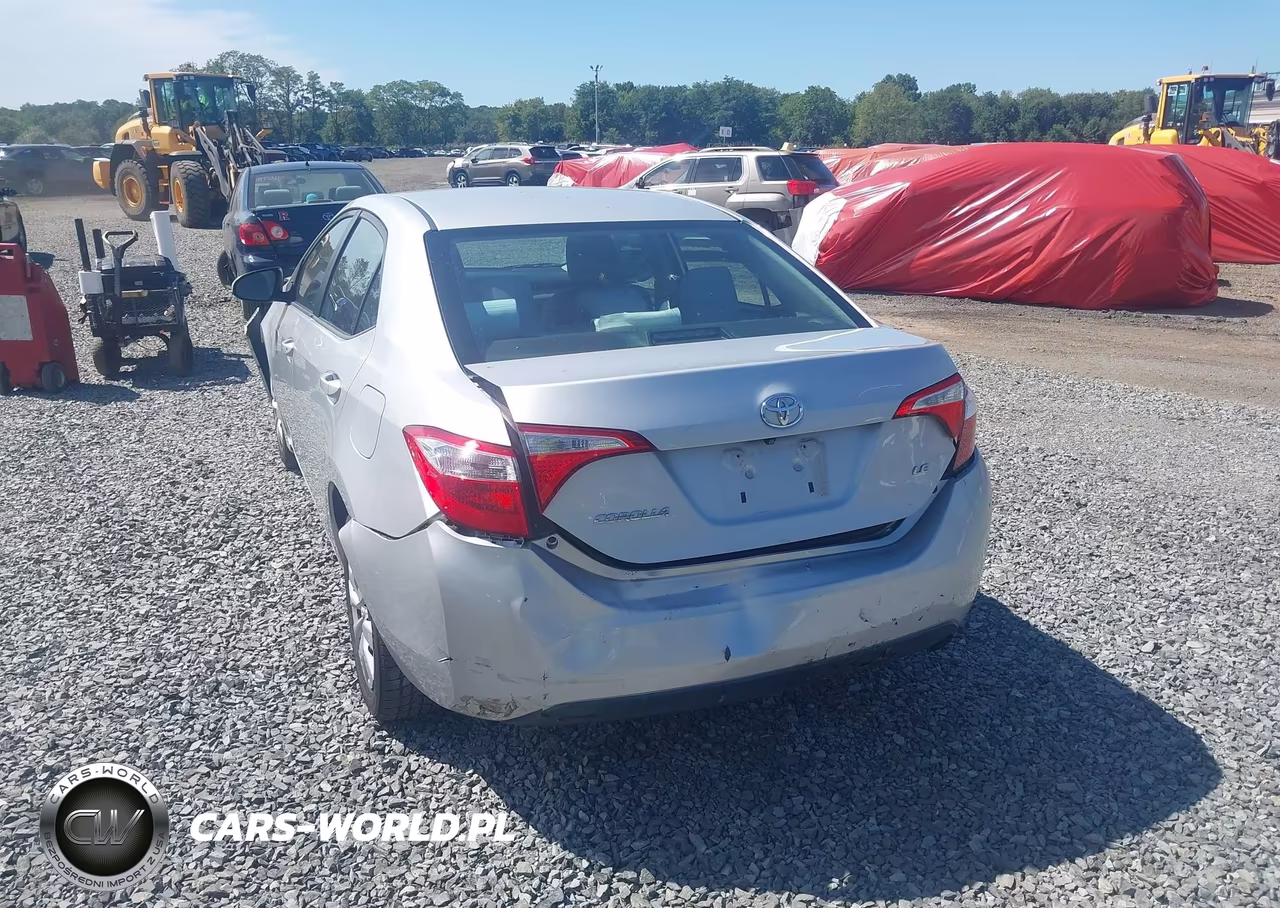 2016 Toyota Corolla Le VIN:2T1BURHE9GC496272 - 17