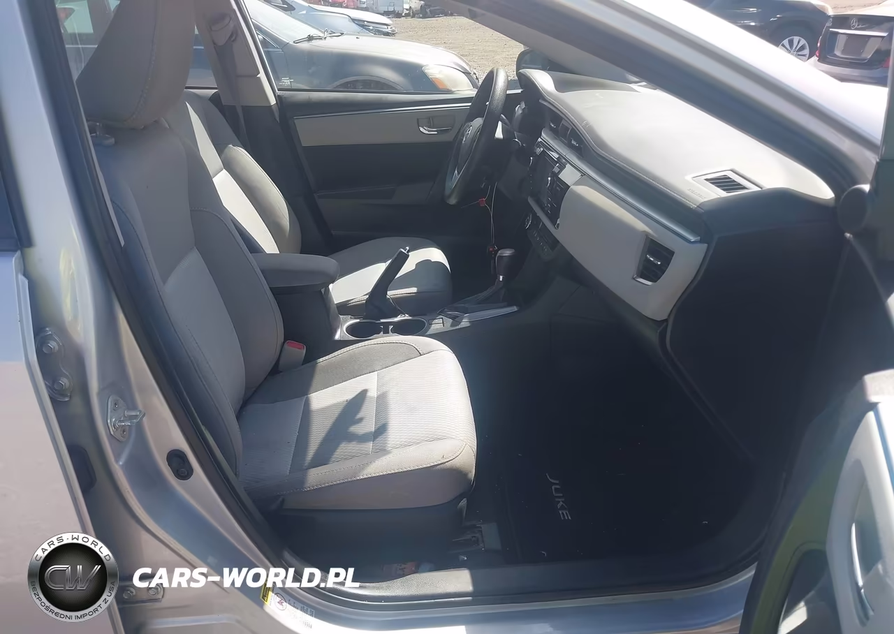 2016 Toyota Corolla Le VIN:2T1BURHE9GC496272 - 5