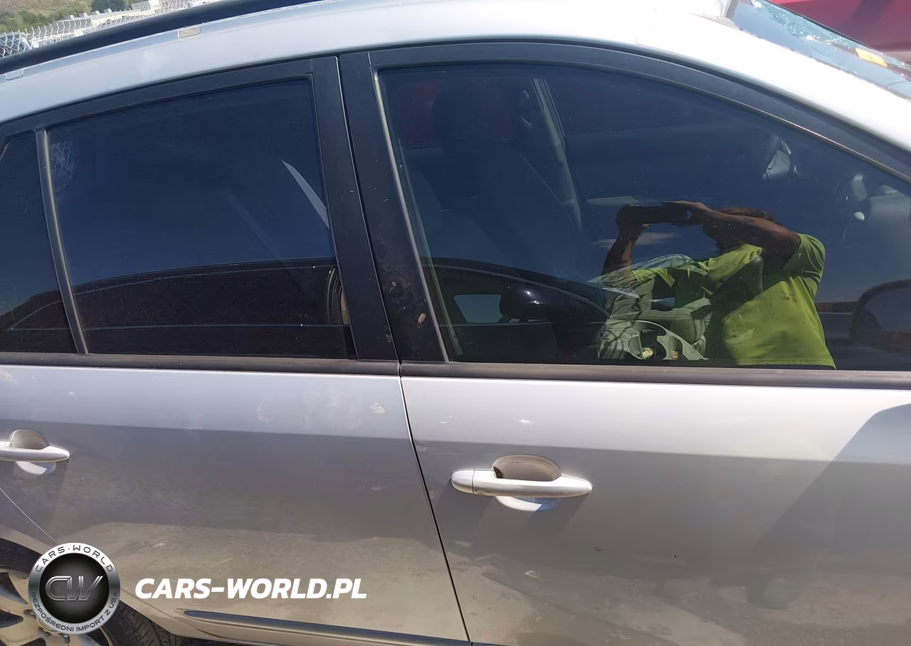 2007 Kia Rondo Lx VIN:KNAFG525177030361 - 13