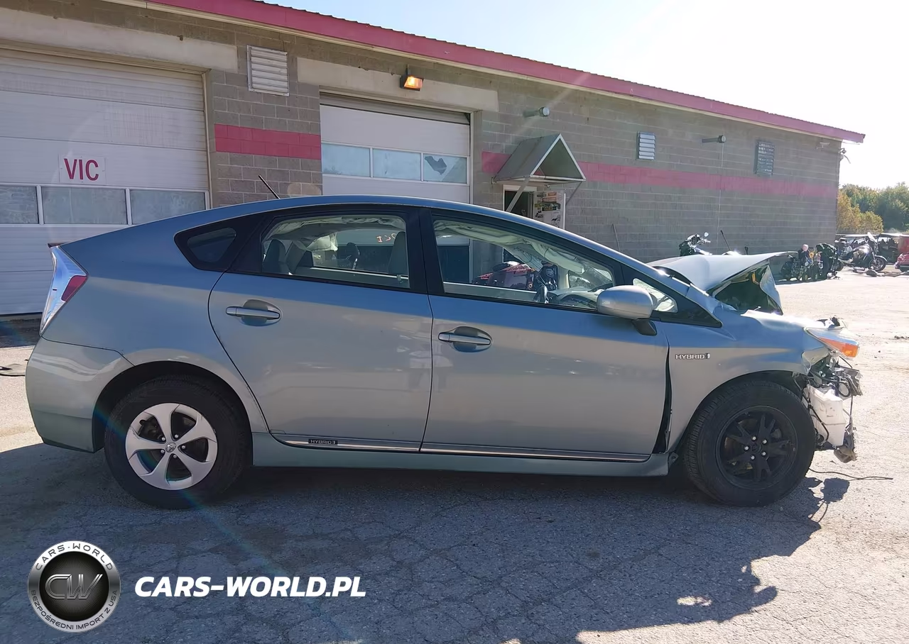 2015 Toyota Prius Four VIN:JTDKN3DU1F1928721 - 14