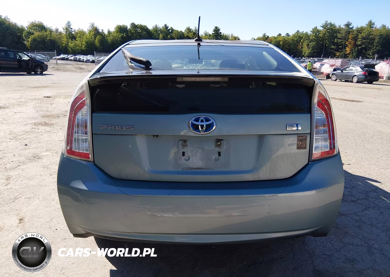 2015 Toyota Prius Four VIN:JTDKN3DU1F1928721 - 17