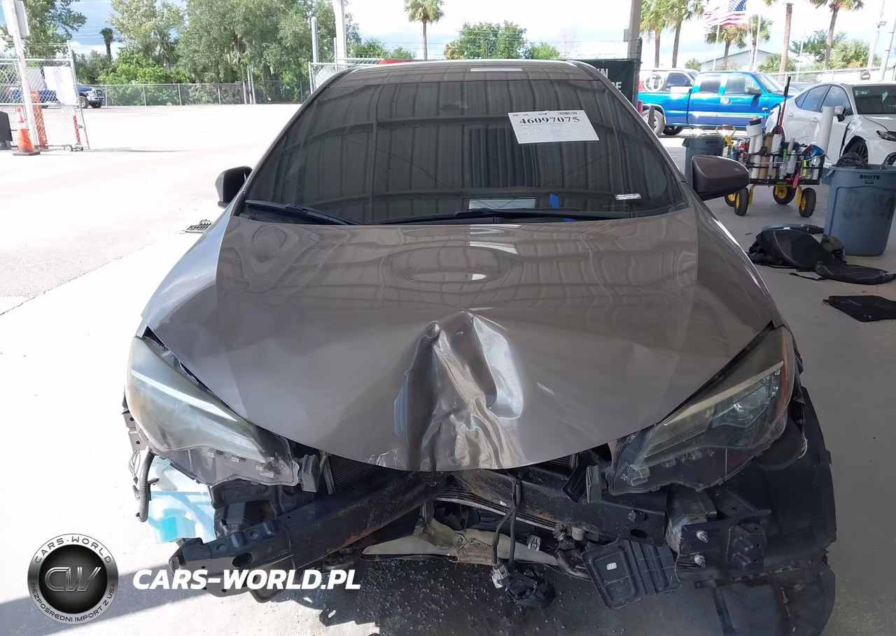 2018 Toyota Corolla Le VIN:2T1BURHE2JC123310 - 13