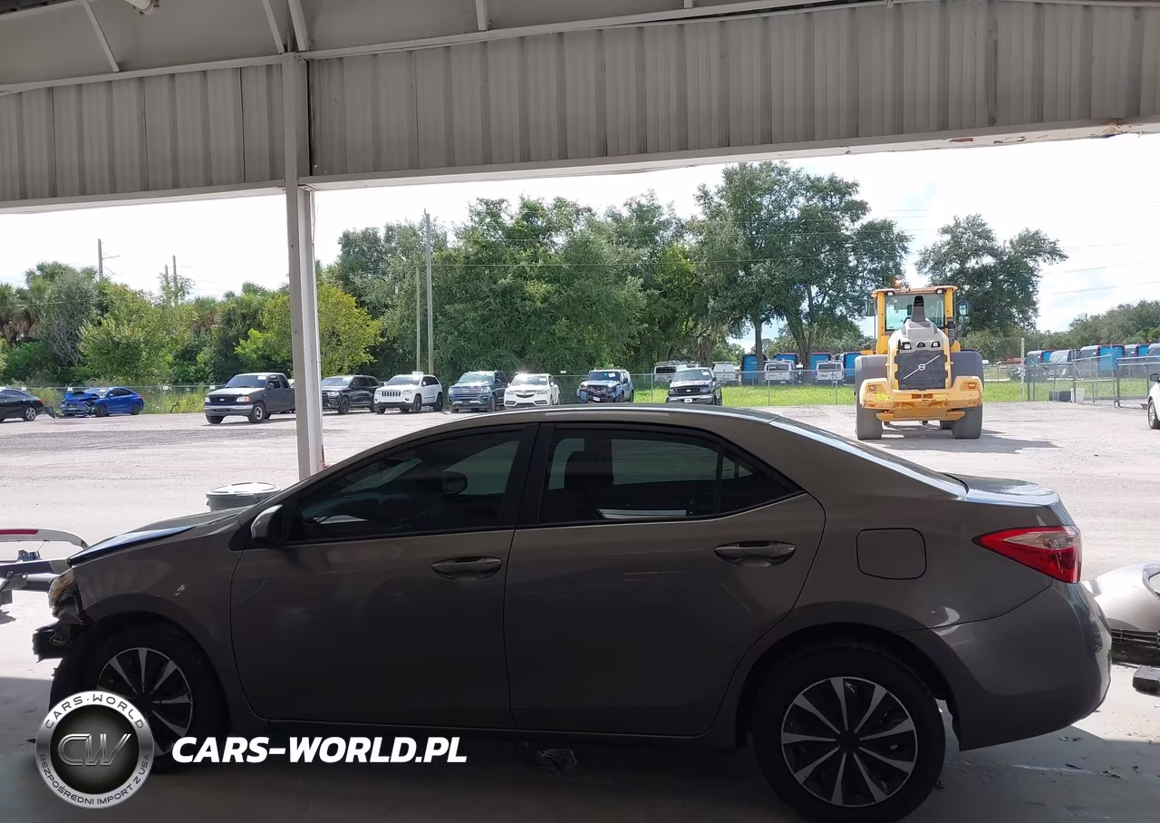 2018 Toyota Corolla Le VIN:2T1BURHE2JC123310 - 15
